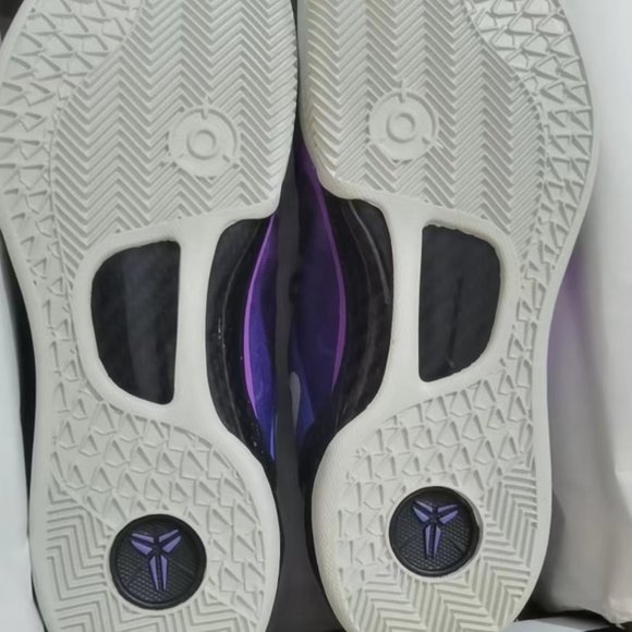 Nike Kobe 8 System Court Purple 2013, size 10 - Picture 5 of 5